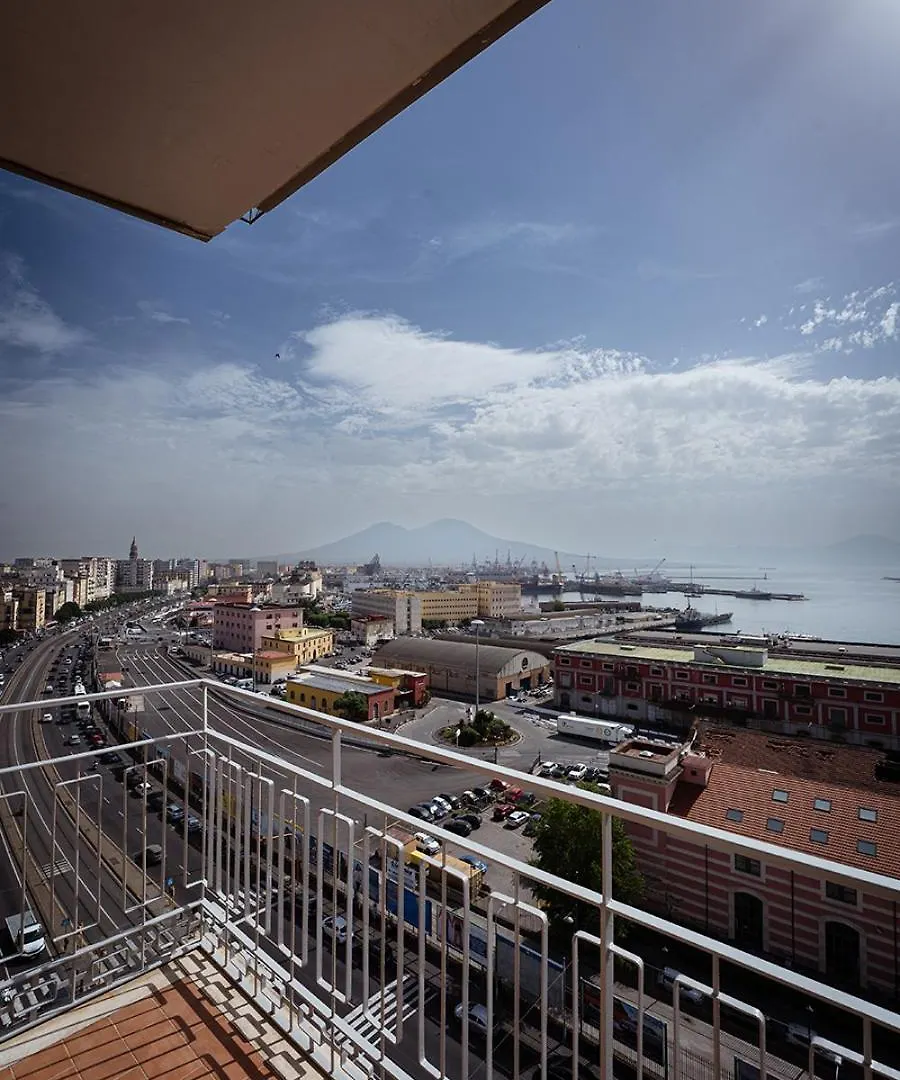 Affittacamere Mia Suites Porto Napoli Italia