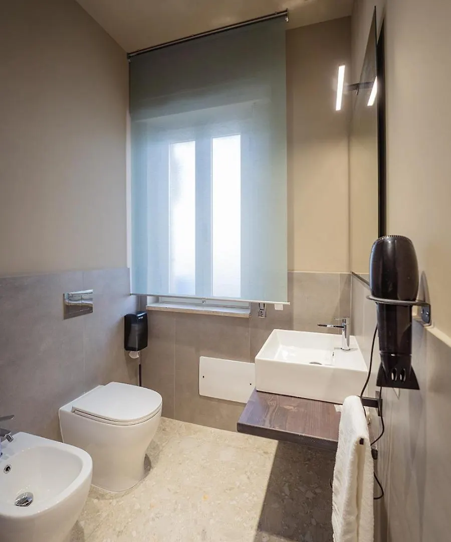 Affittacamere Mia Suites Porto Napoli