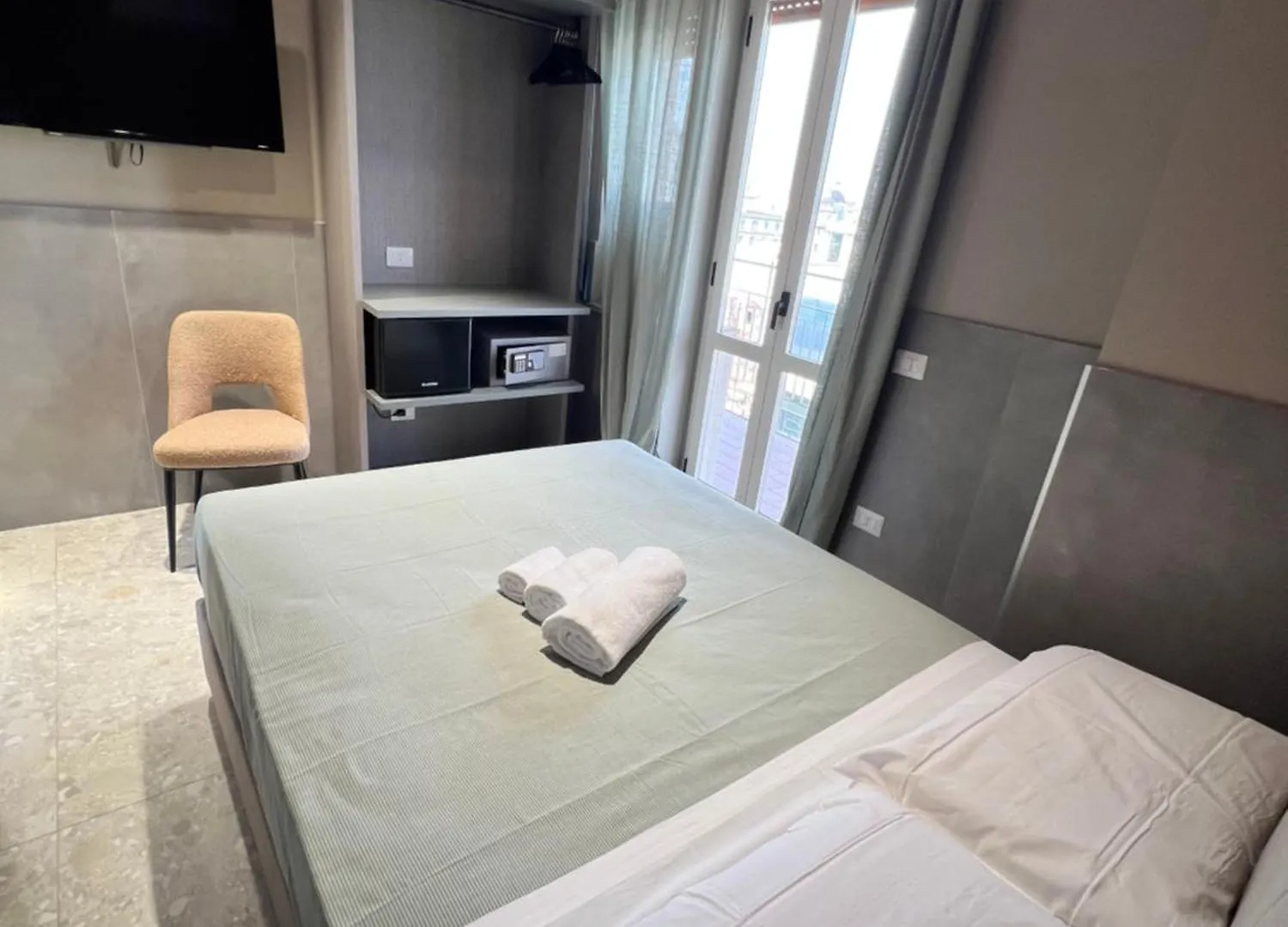 Mia Suites Porto Napoli