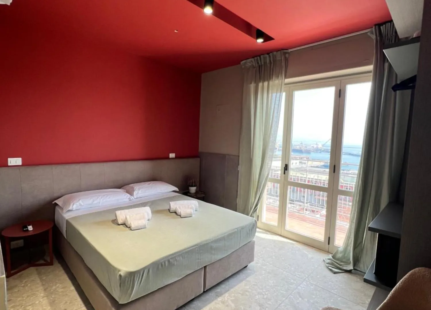 Mia Suites Porto Napoli