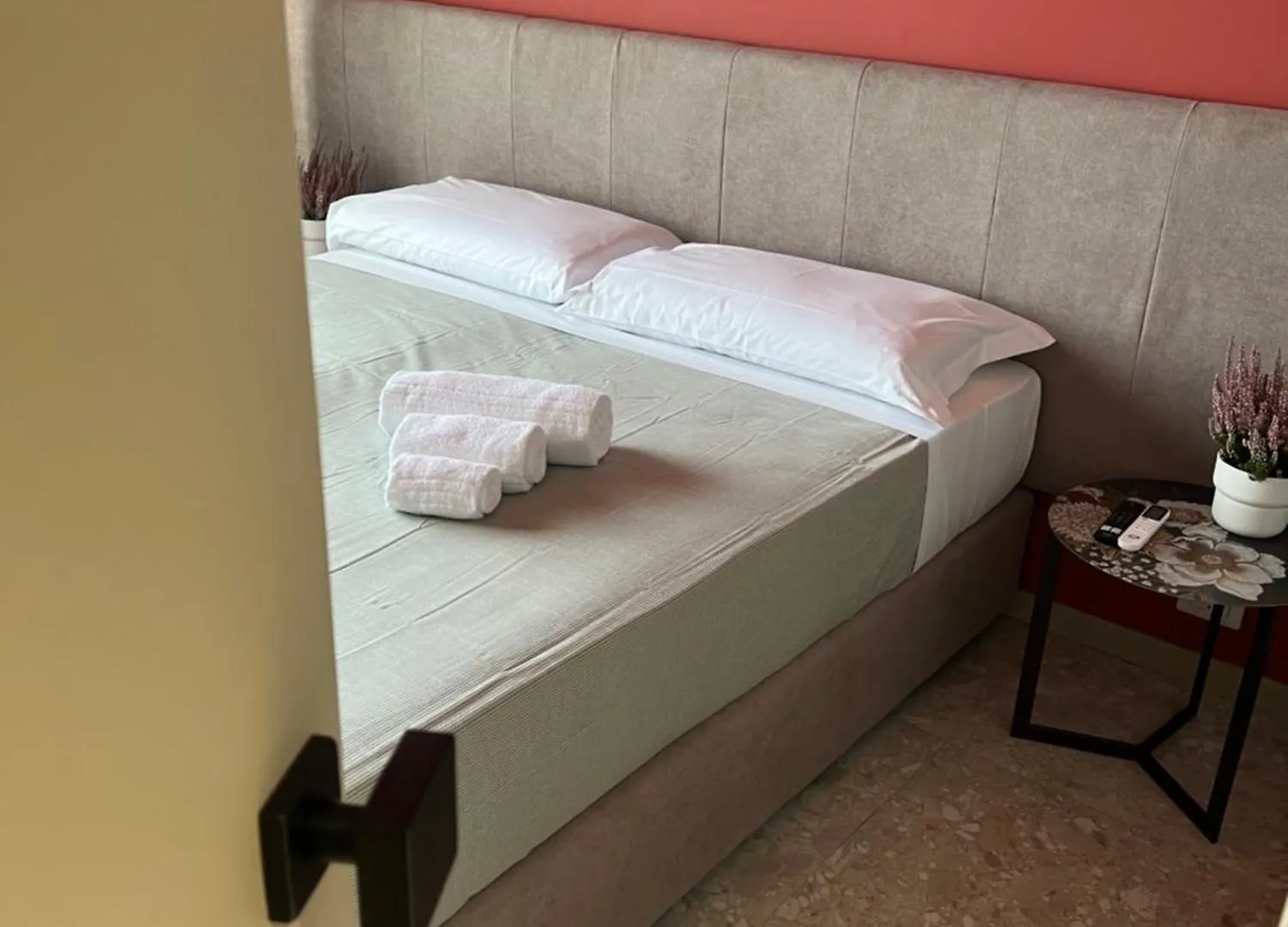 Affittacamere Mia Suites Porto Napoli Italia