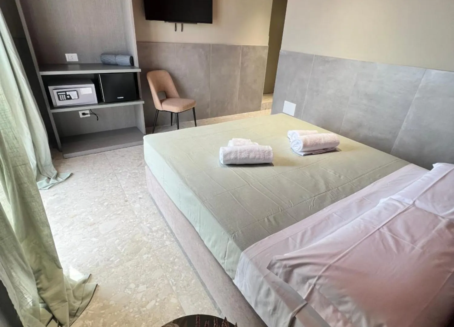 Mia Suites Porto Neapel 0*,  Italien